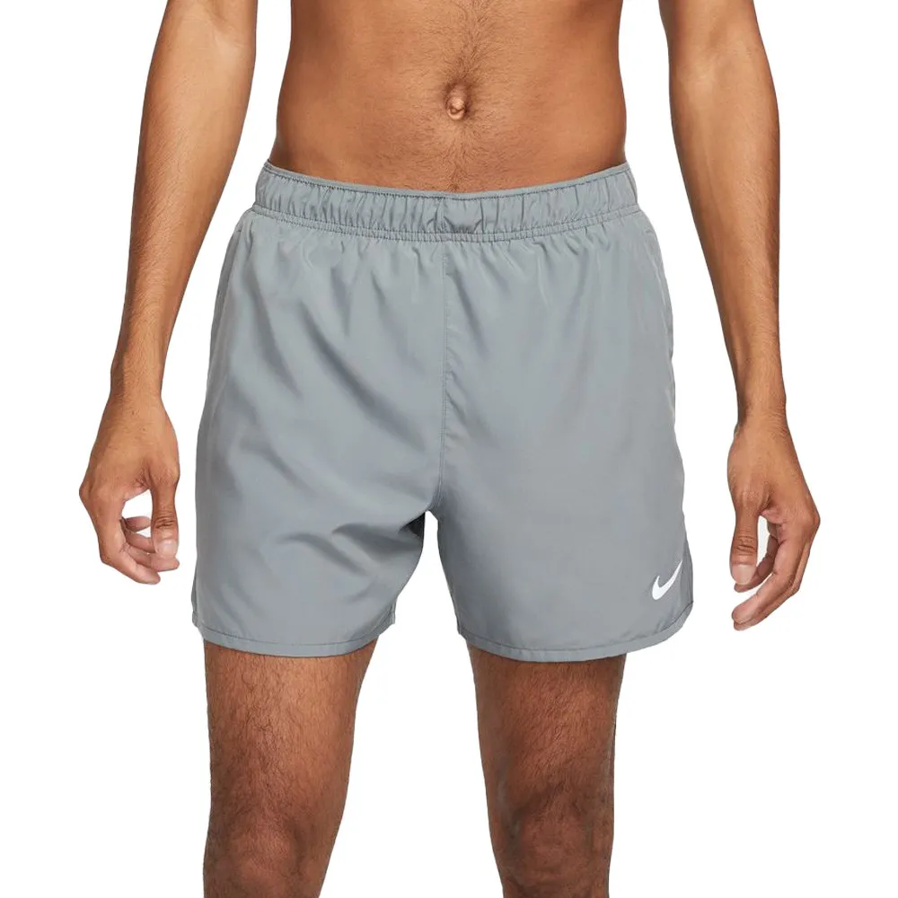 NIKE DRIFIT CHALLENGER PANTALONES CORTOS AJUSTE RELAJADO  SU23