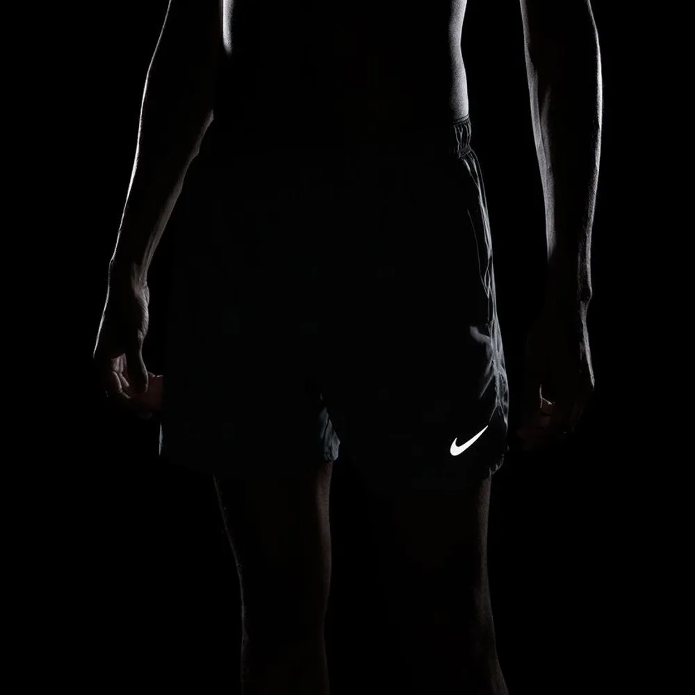 NIKE DRIFIT CHALLENGER PANTALONES CORTOS AJUSTE RELAJADO  SU23