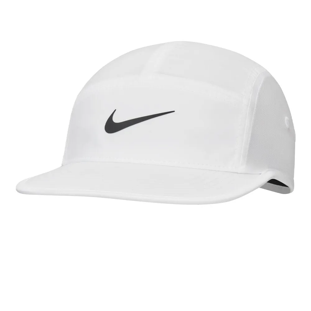 NIKE DRIFIT FLY UNSTRUCTURED GORRA SWOOSH  SU24